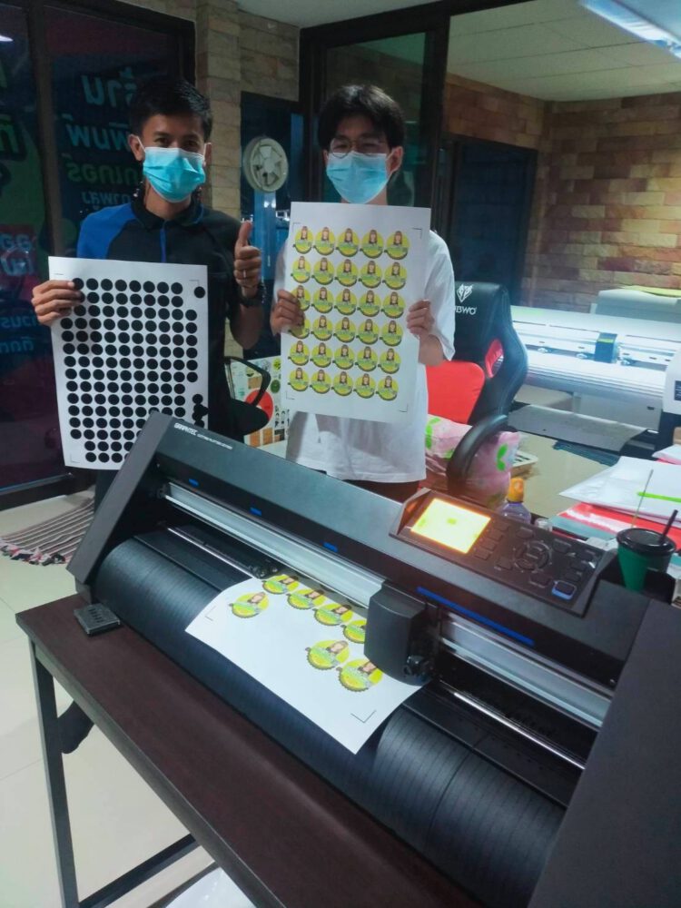 รีวิว คุณธนวิชญ์ ที่มั่นใจเลือกใช้ เครื่องตัด Graphtec CE7000-60